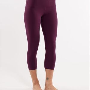 Lululemon Wunder Under Crop Plum size 4 Reversible
